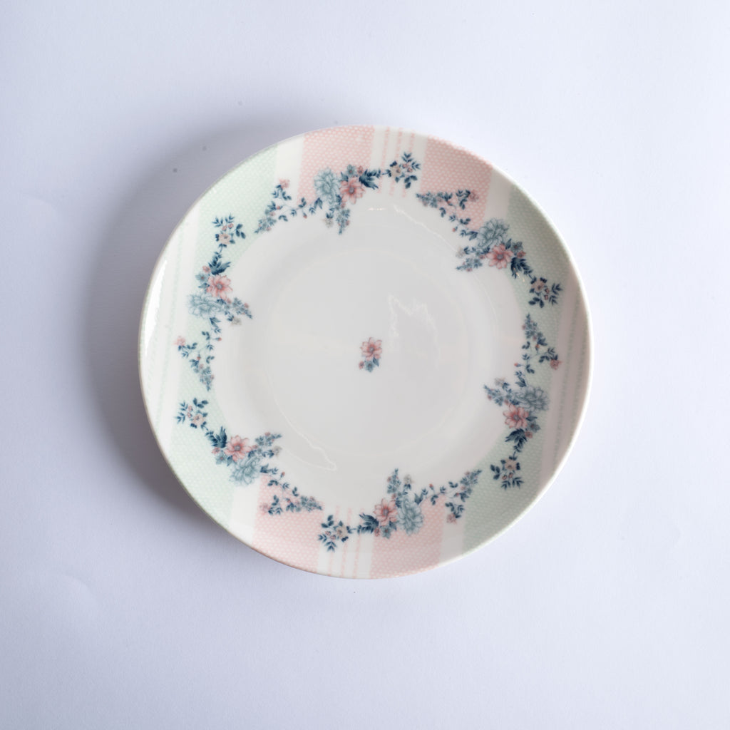 Chic Petal Charm - 31108 - 24 pieces